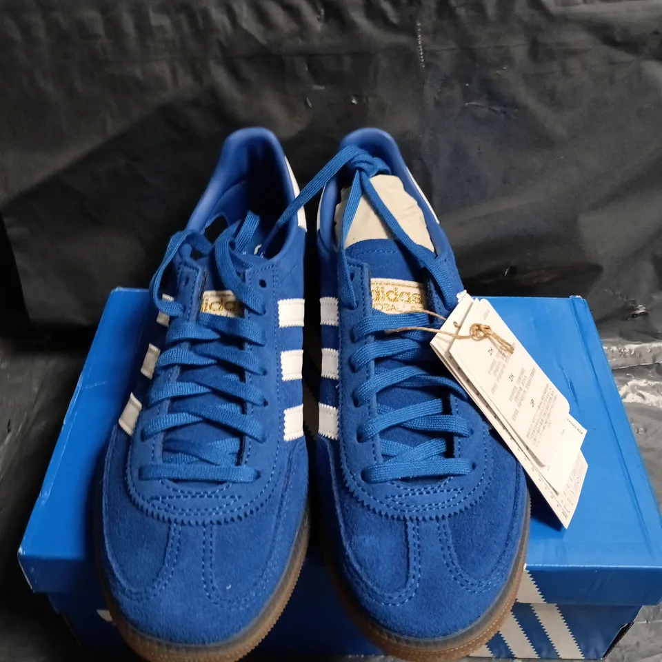 BOXED PAIR OF ADIDAS HANDBALL SPEZIAL BLUE SNEAKERS – UK 3.5 