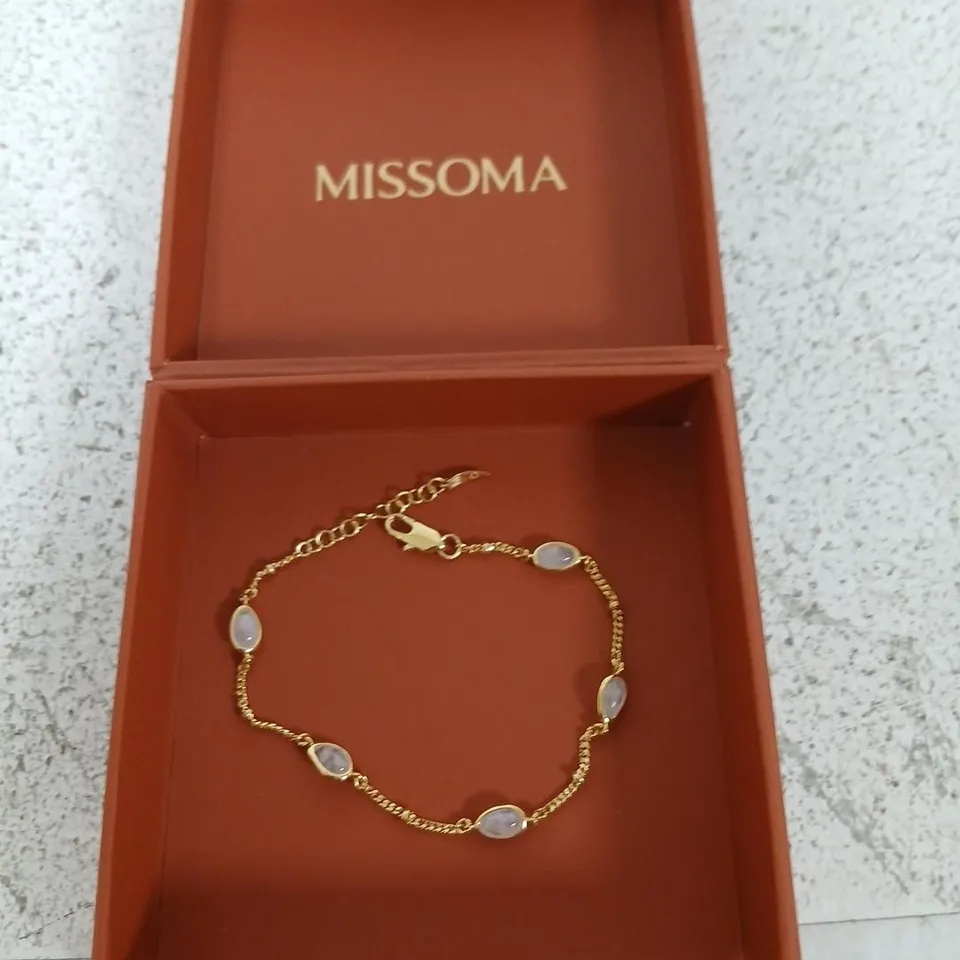 MISSOMA BRACELET WITH OVAL STONES – GOLD-TONE, BOXED