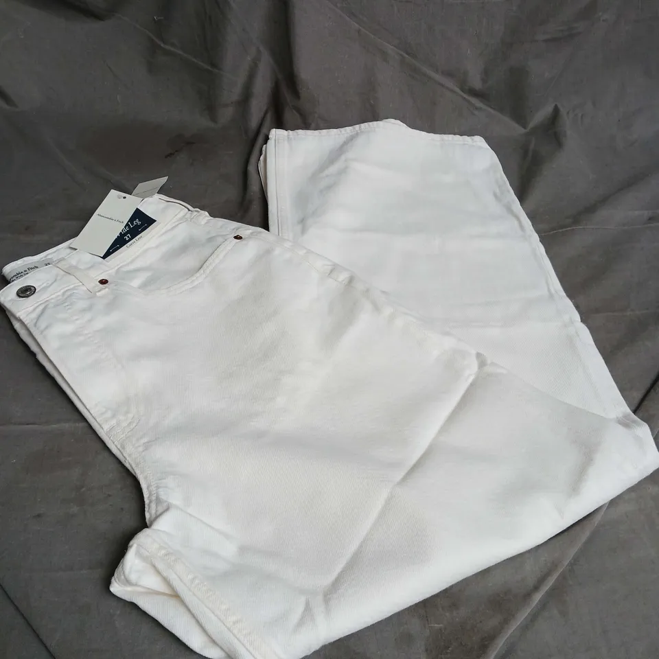 ABERCROMBIE AND FITCH WIDE LEG JEANS SIZE 27