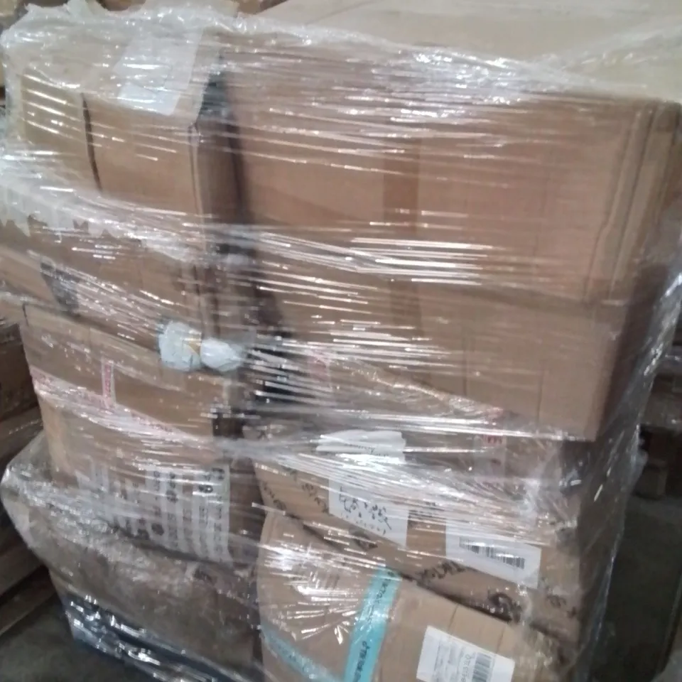 PALLET CONTAINING VARIOUS ASSORTED BOXED ITEMS TO INCLUDE: TRAVEL CASE, LAUNDRY HAMPER, SIDE TABLE ECT.