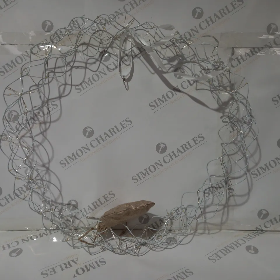 BOXED KELLY HOPPEN WHITE LIGHT UP WREATH