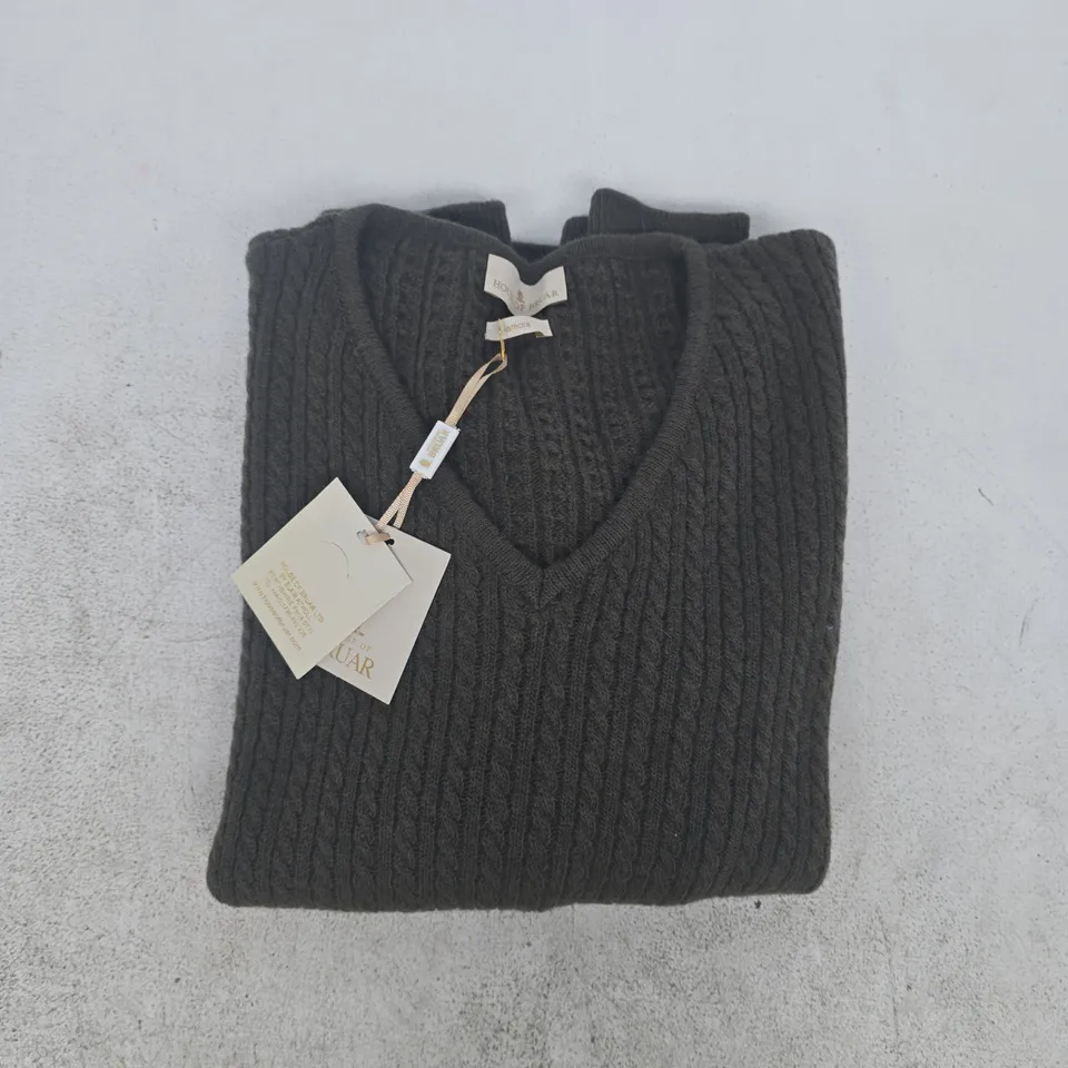 HOUSE OF BRUAR LONG SLEEVE CABLE KNIT JUMPER IN DUSTY MOSS SIZE LARGE