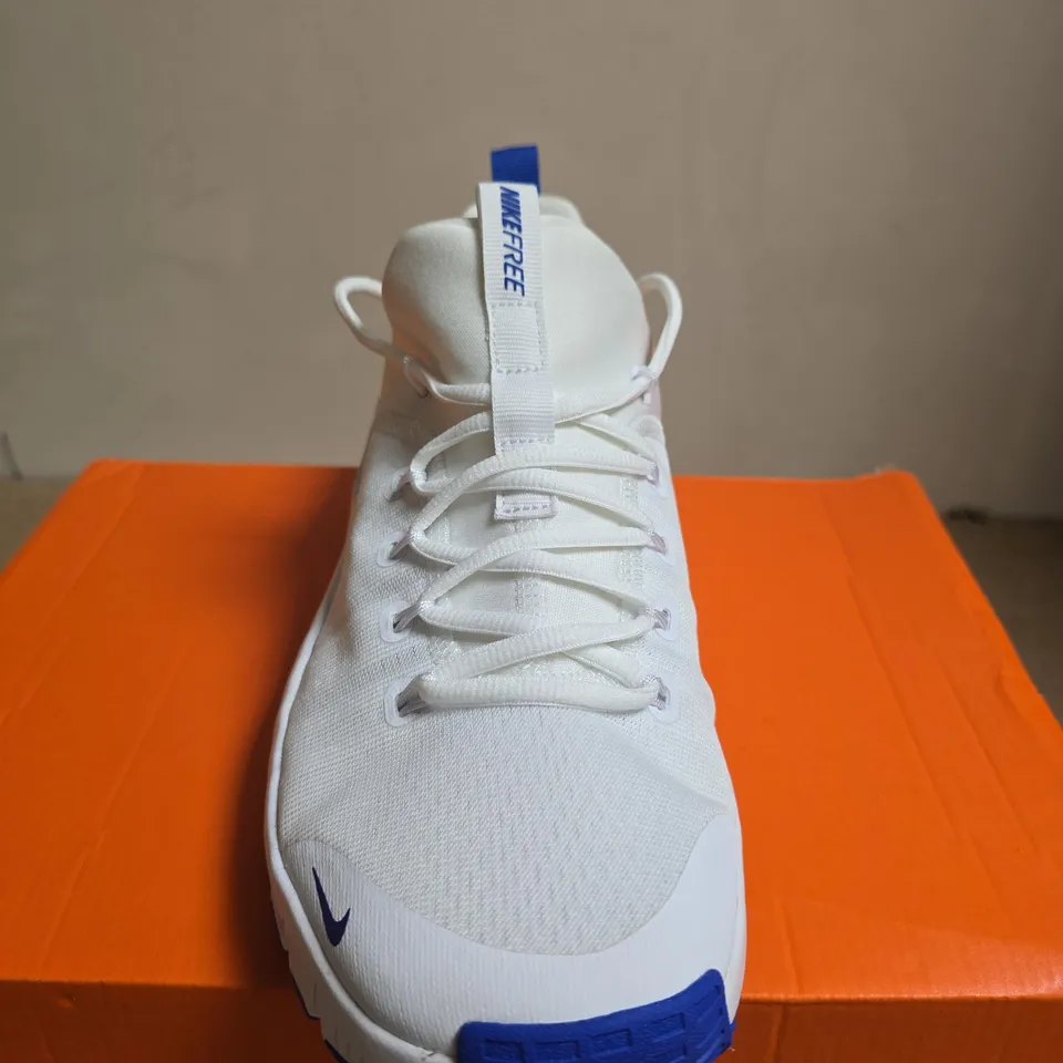 BOXED PAIR OF NIKE FREE METCON 6 TRAINING SHOES – WHITE/BLUE, UK 8 