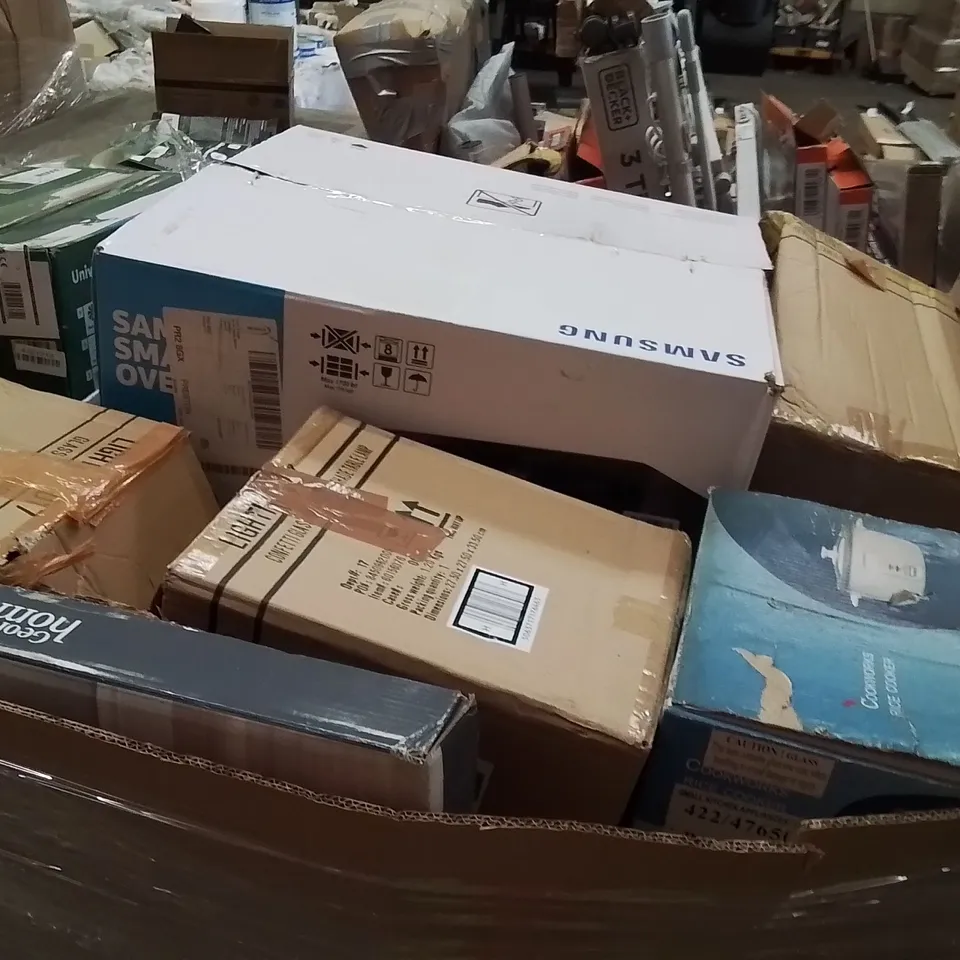 PALLET OF ASSORTED HOUSEHOLD GOODS AND PRODUCTS TO INCLUDE;SMART OVEN,BOSCH LEAF BLOWER,HEATED CLOTHES AIRER,RICE COOKER