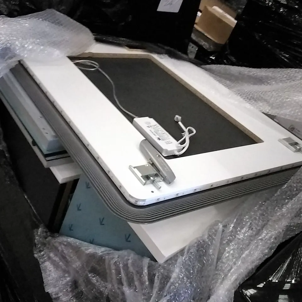 PALLET OF APPROX 12 ASSORTED BATHROOM FURNITURE TO INCLUDE VANITY UNITS, MIRRORS, TAPS AND BASINS