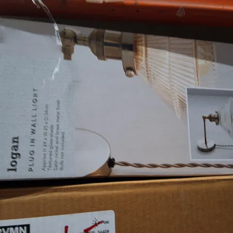 BOXED LOGAN PLUG-IN WALL LAMP