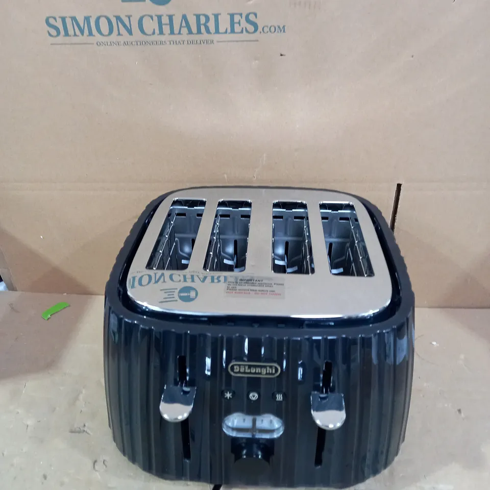 DELONGHI BALLERINA 4 SLCIE TOASTER - NO BOX RRP £69