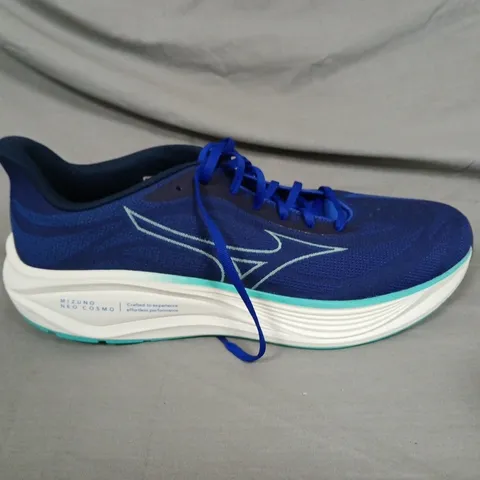 MIZUNO NEO COSMO RUNNING SHOES IN BLUE - UK 11.5 