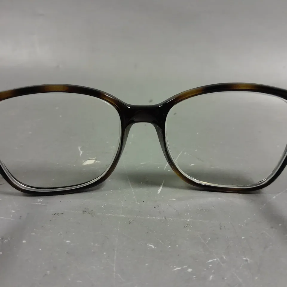 RAY BAN GLASSES WITH BROWN FRAMES IN CASE