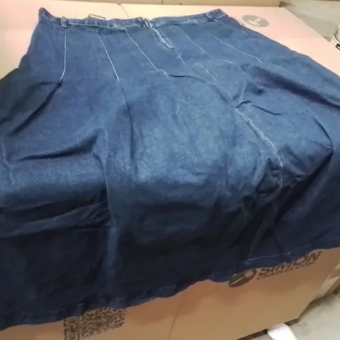 BOXED BRAND NEW APPROXIMATELY 10 SIMPLY BE EMBELLISHED SKIRT MID BLUE SIZE 26