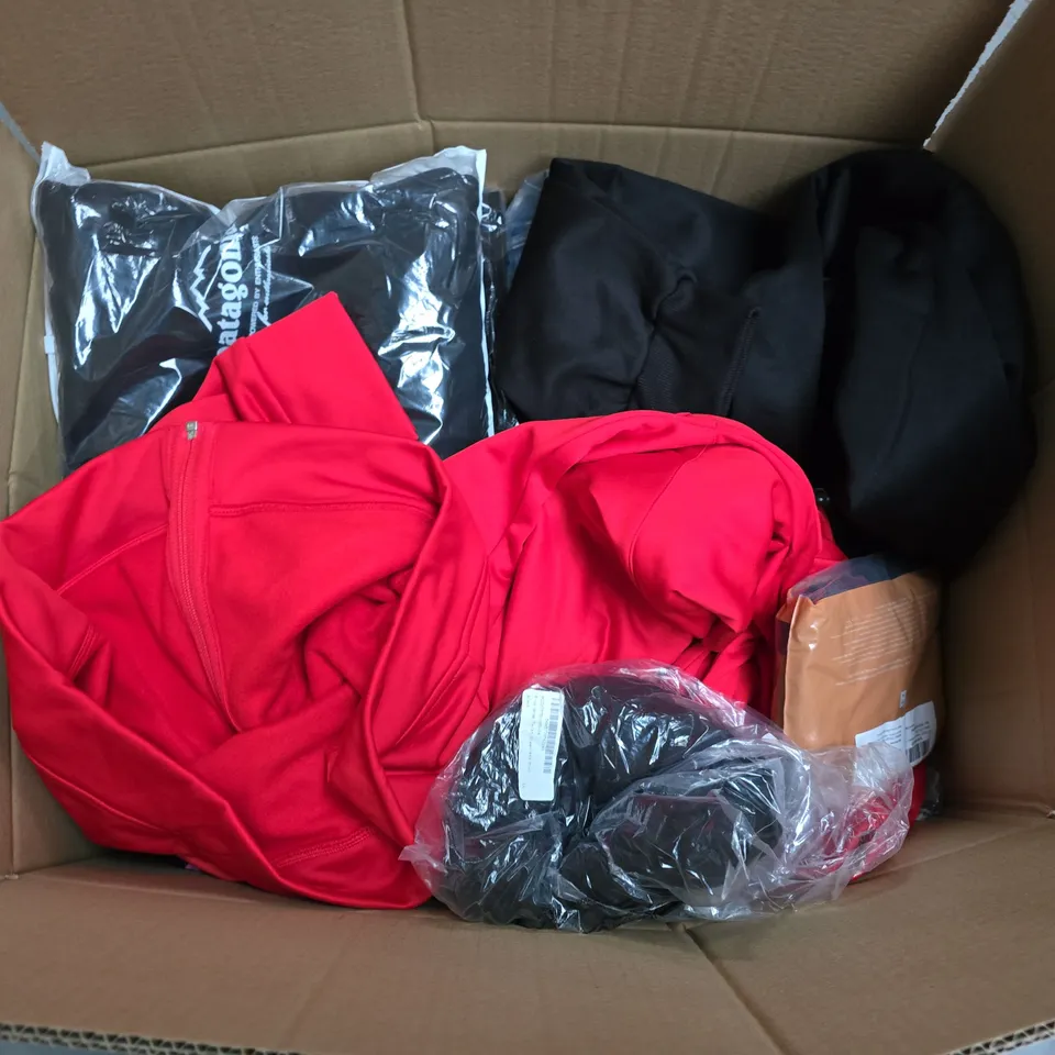 APPROXIMATELY 25 ASSORTED CLOTHING AND FASHION PRODUCTS IN VARIOUS STYLES AND SIZES - COLLECTION ONLY