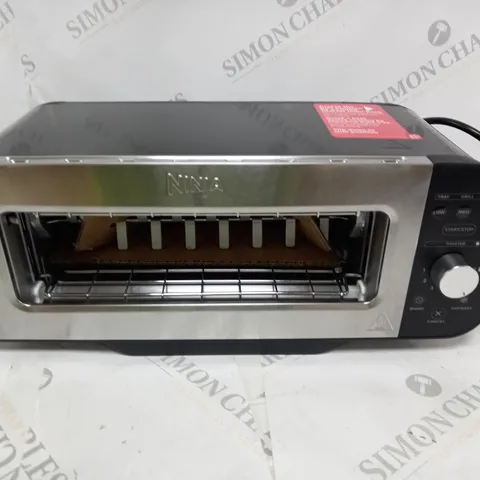 BOXED NINJA 2 IN 1 TOASTER & GRILL ST100UK