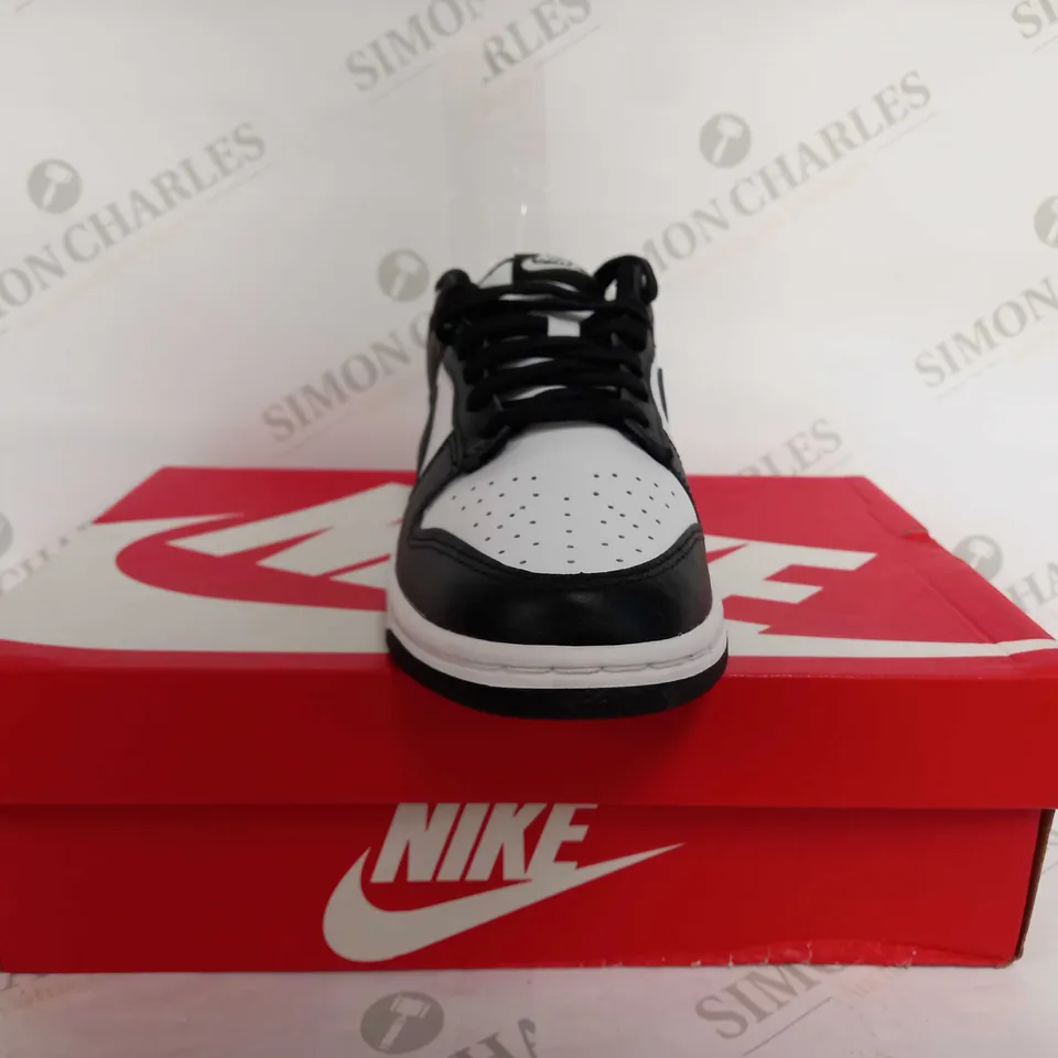 NIKE PANDA DUNK LOWS WOMENS - UK 5.5