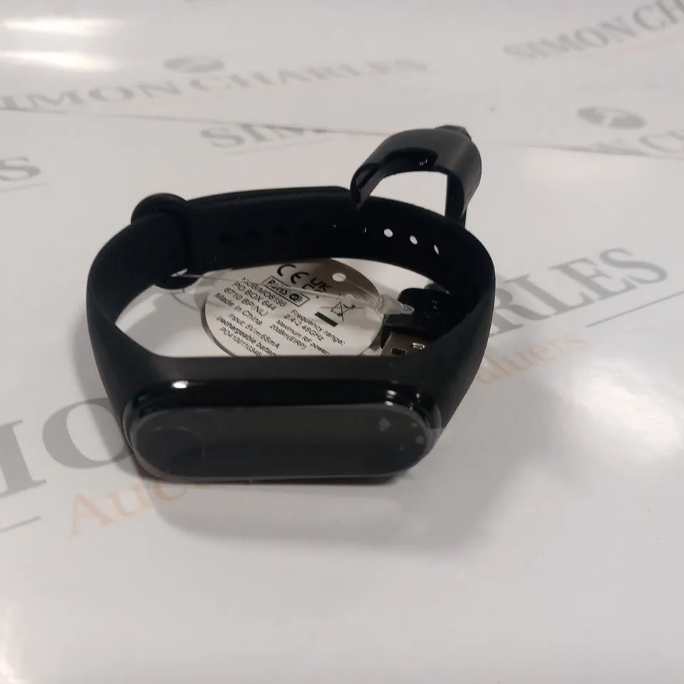 BOXED M06195-03 SMART WATCH