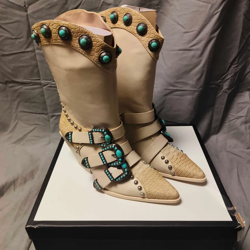 AZALEA WANG BALMORAL STUDDED WESTERN BOOTS - 4