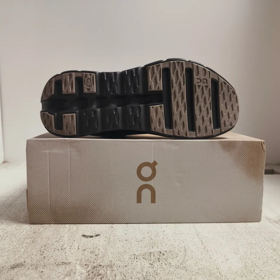 BOXED PAIR OF ON CLOUDTILT REMIX TRAINERS IN DEW/PEBBLE SIZE UK 10