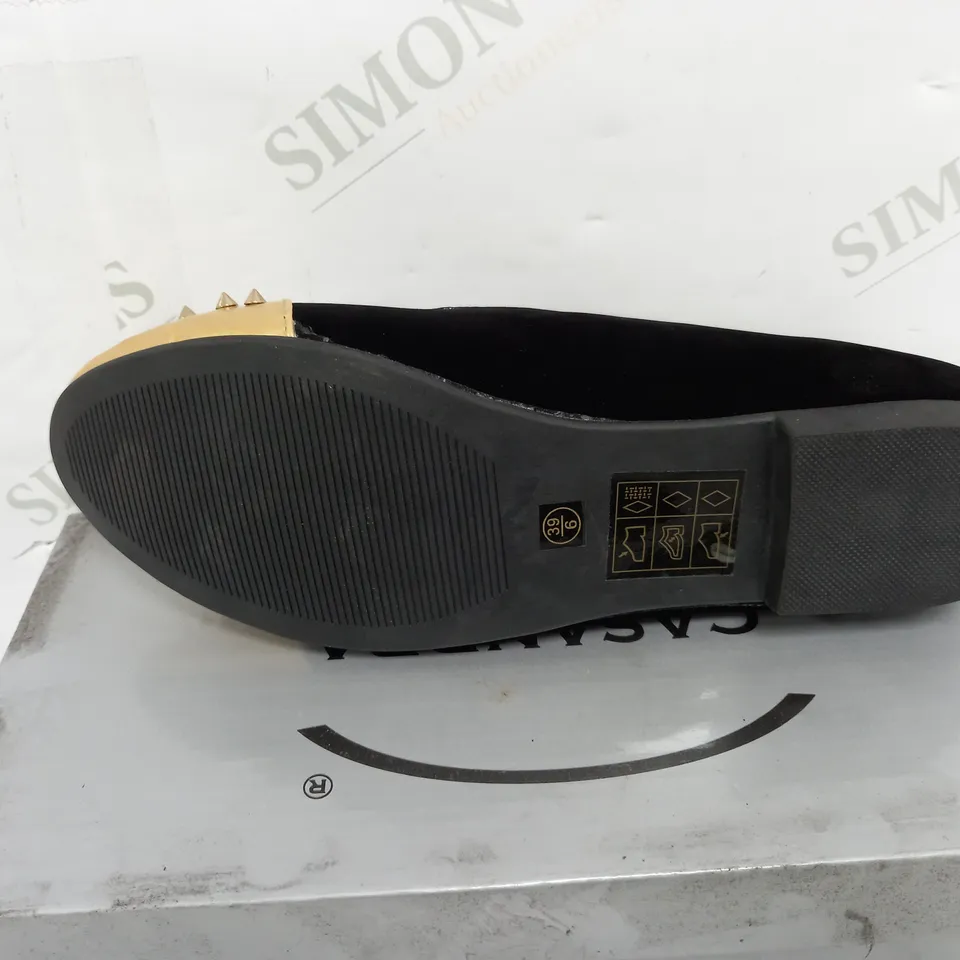 FLAT HEELED BLACK VELVET GOILD SPIKEY TOE SIZE 6