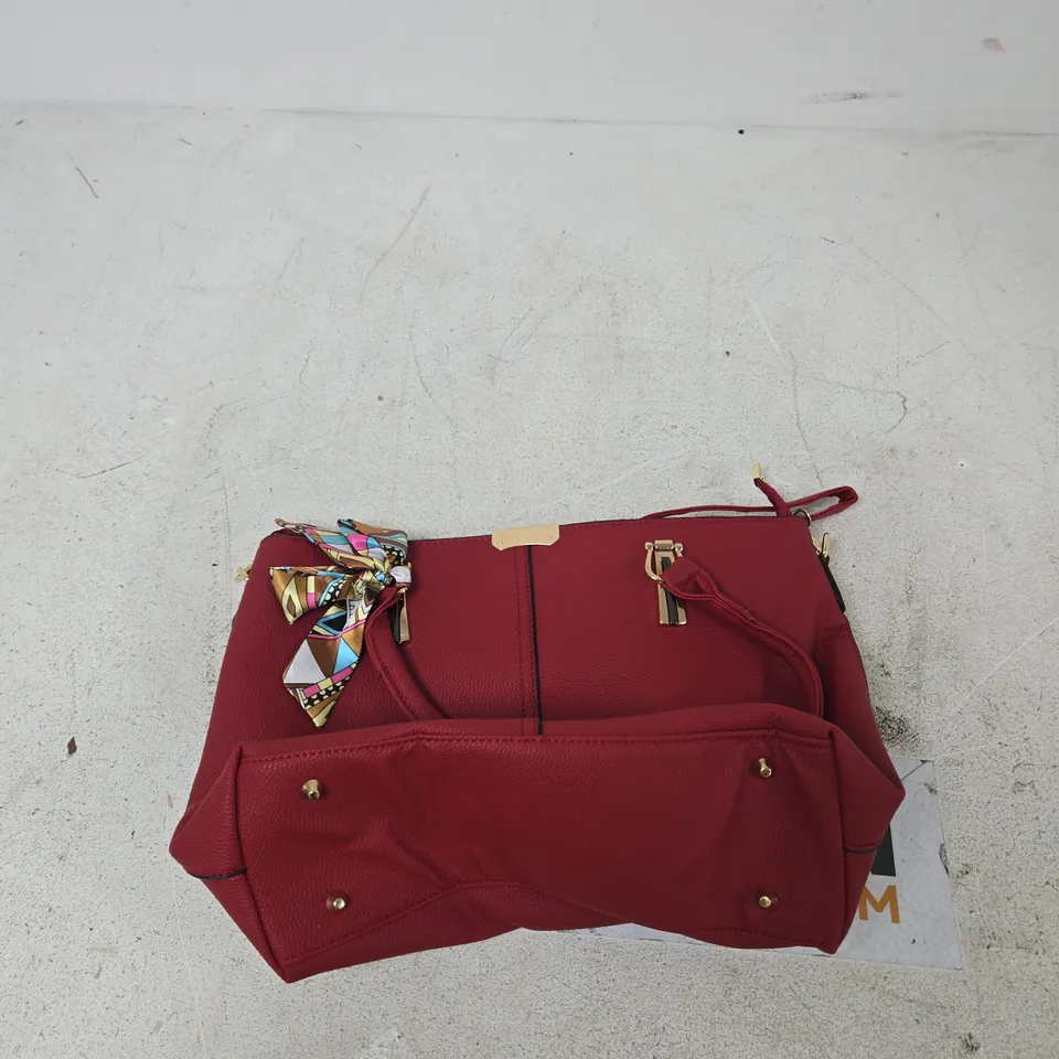 BOX OF APPROXIMATELY 20 ASSORTED CLOTHING ITEMS TO INCLUDE: RED LEATHER HANDBAG