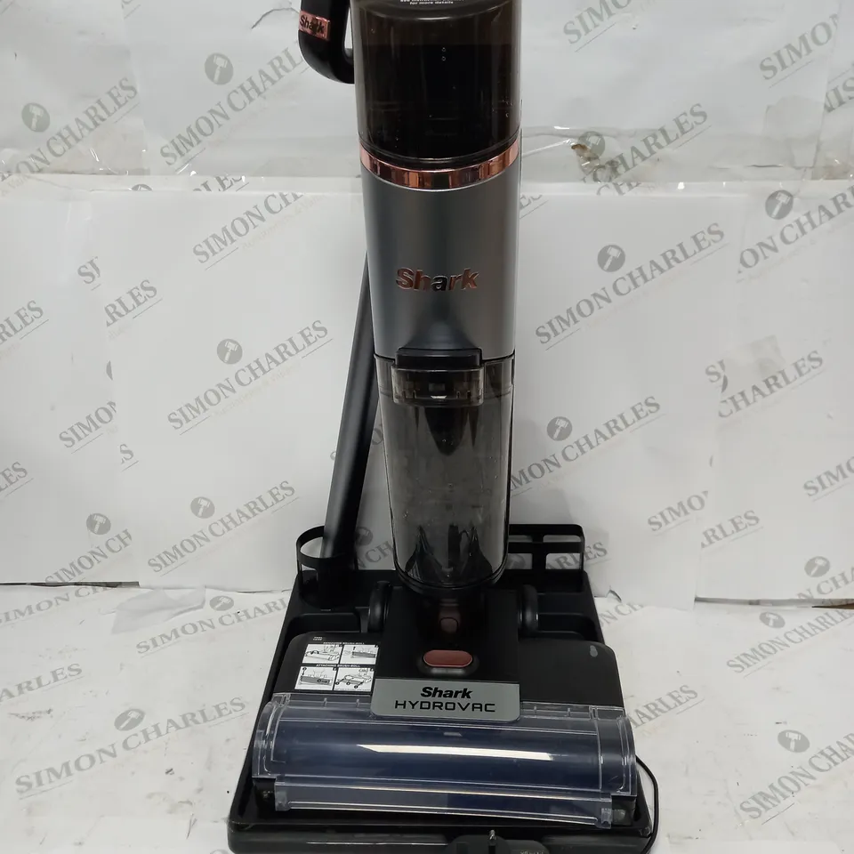 BOXED SHARK HYDROVAC HARD FLOOR WET & DRY CORDLESS CLEANER WD210UK