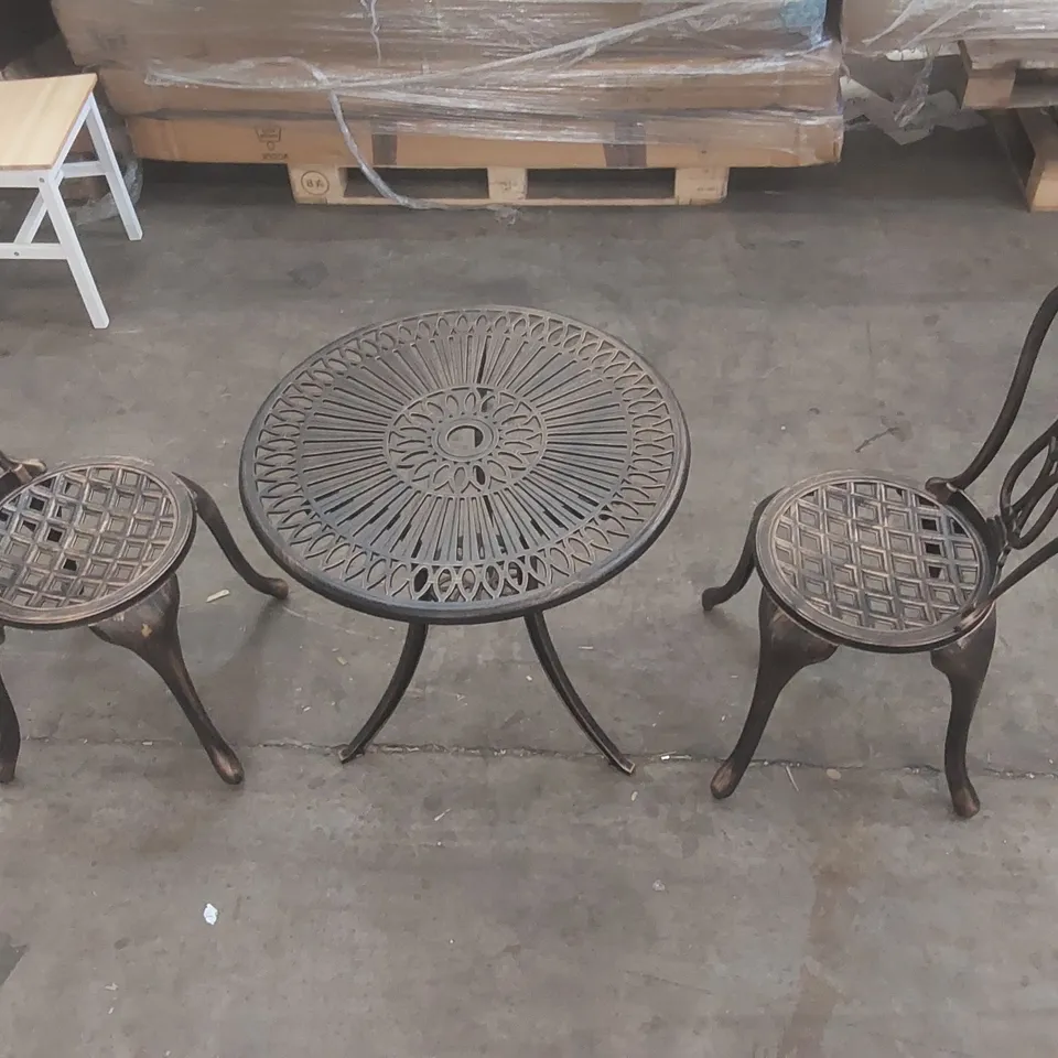 DESIGNER OUTDOOR BISTRO SET