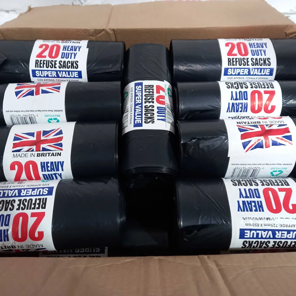 BOX OF APPROXIMATELY 20 HEAVY DUTY BLACK BAGS 