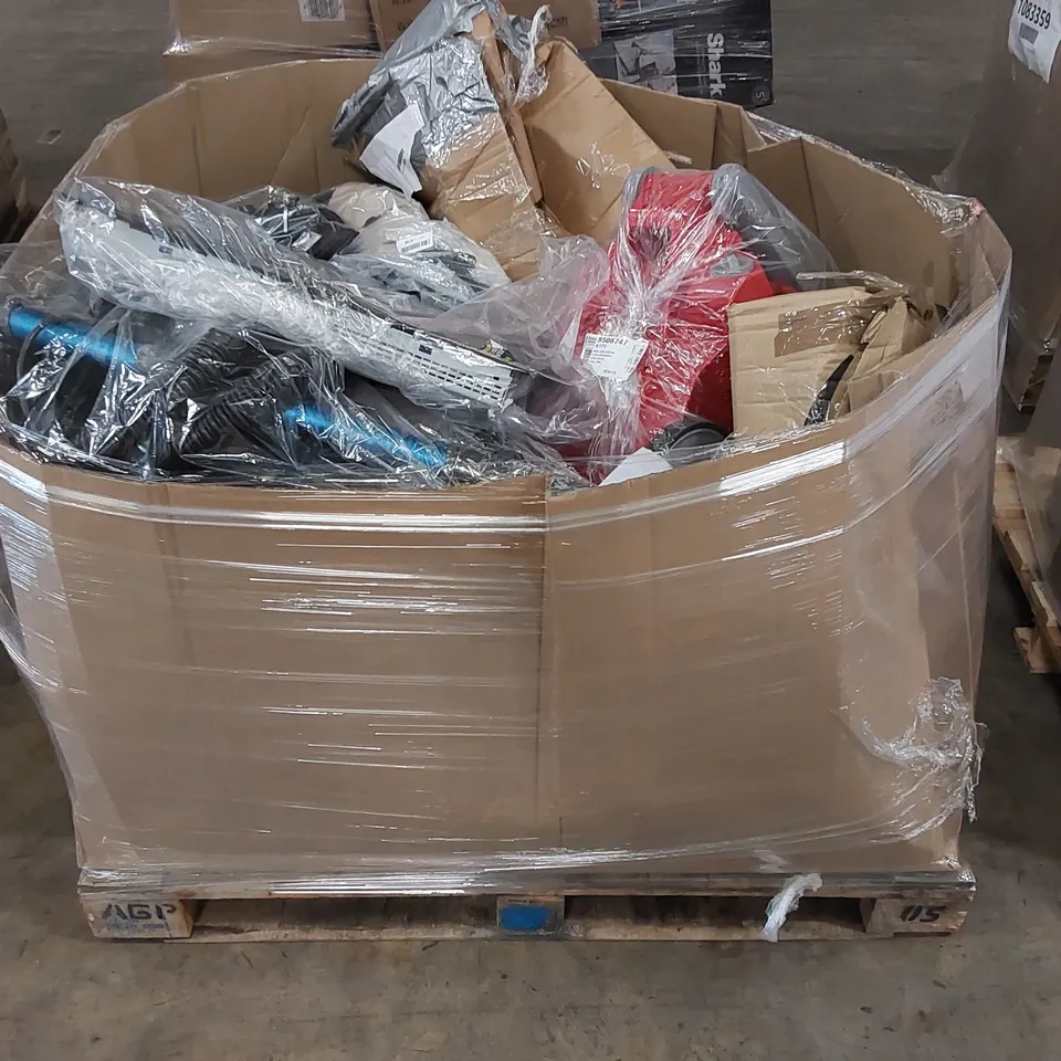 PALLET OF APPROXIMATELY 17 UNPROCESSED RAW RETURN HOUSEHOLD AND ELECTRICAL GOODS TO INCLUDE;