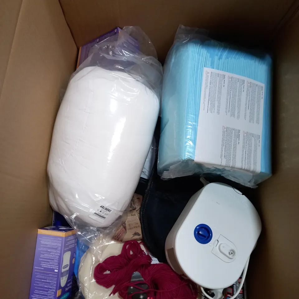 BOX OF APPROXIMATELY 10 ASSORTED ITEMS TO INCLUDE PUPPY TRAINING PADS, FEEDING BOTTLE, MOUSE TRAP ETC