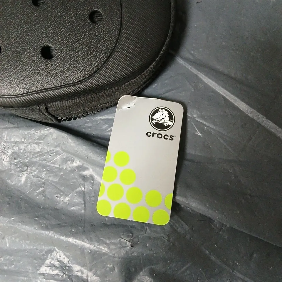 CROCS CLASSIC BELT BAG BLACK