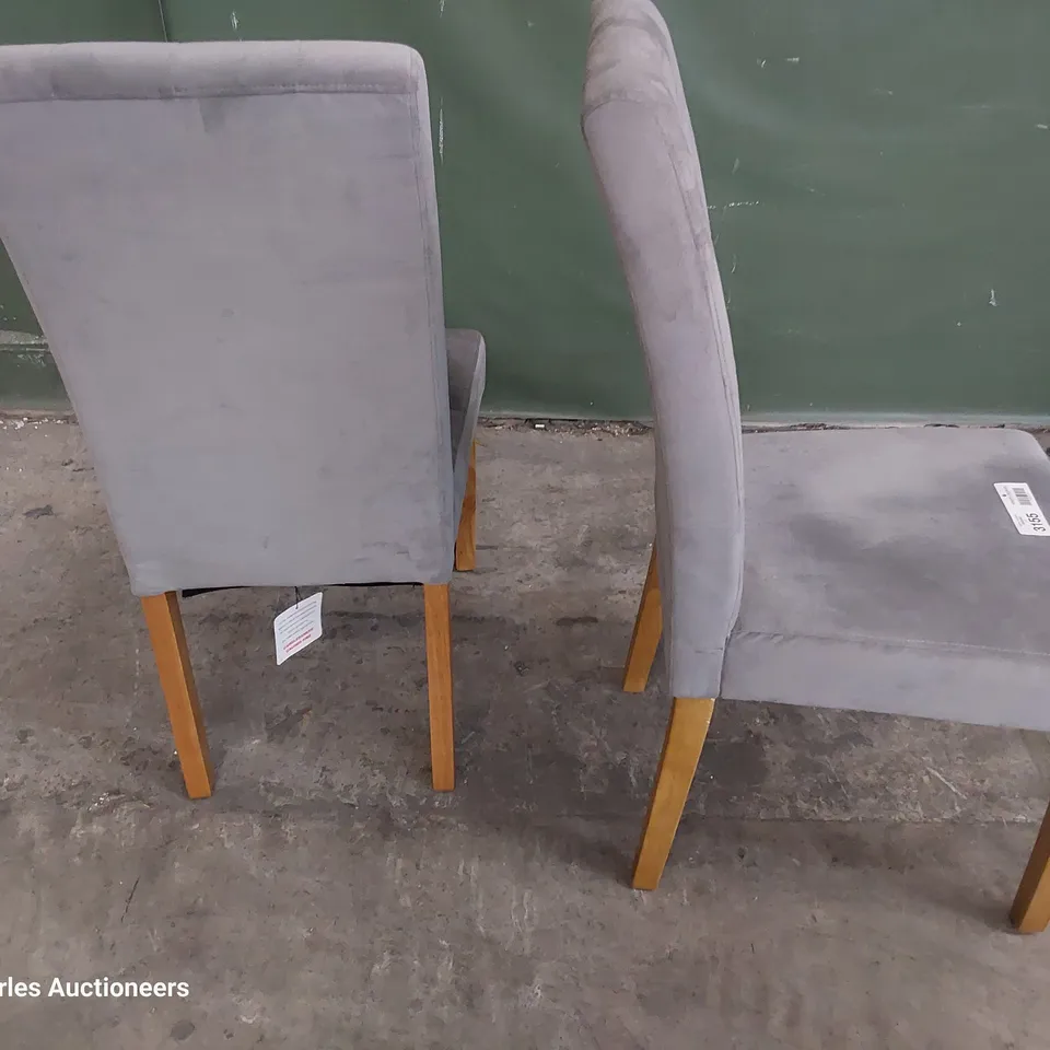 PAIR OF UPHOLSTERED BUTTONED BACK DINING CHAIRS GREY PLUSH FABRIC ON NATURAL WOOD LEGS 