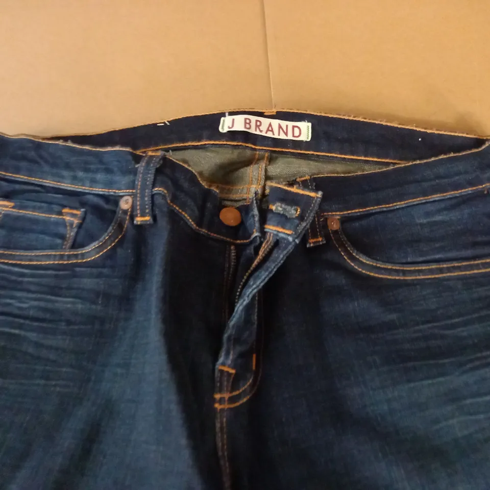 BRAND NEW J BRAND SKINNY SLIM FIT LOW RISE JEANS - 32