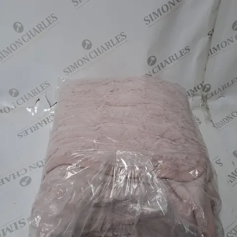 COZEE HOME FAUX FUR HEATED THROW IN PINK