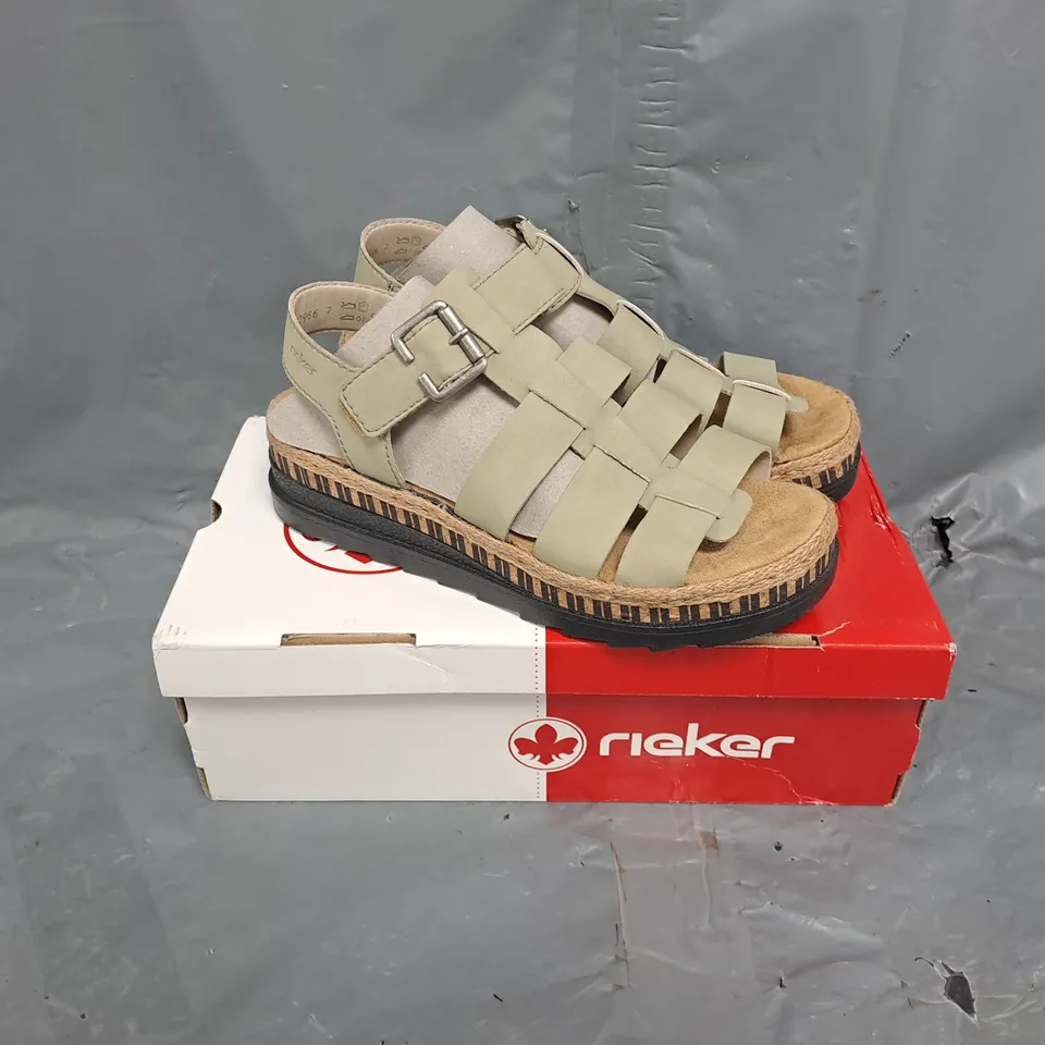 BOXED PAIR OF RIEKER LEATHER SANDALS IN SAGE - SIZE 6