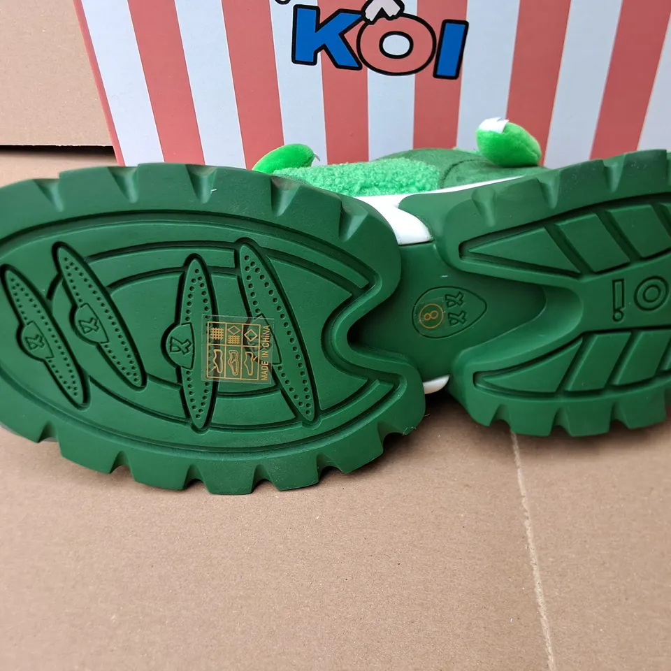 BRAND NEW BOXED KOI BEANZILLA PLATFORM TRAINERS IN GREEN - UK 7