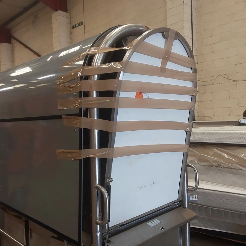 TANK STAINLESS STEEL MOBILE FOOD AND DRINK CATERING STATION