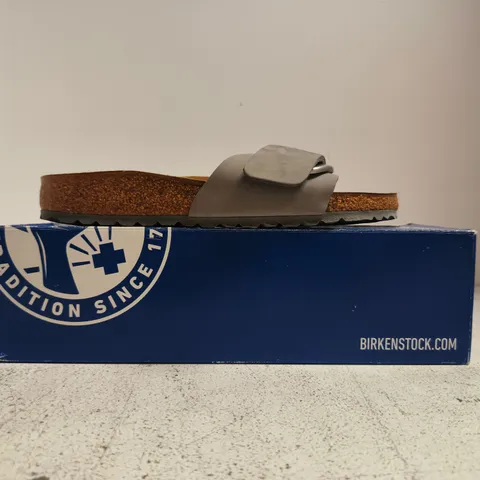 BOXED PAIR OF BIRKENSTOCK MADRID BIG BUCKLE SANDALS IN GREY SIZE UK 5