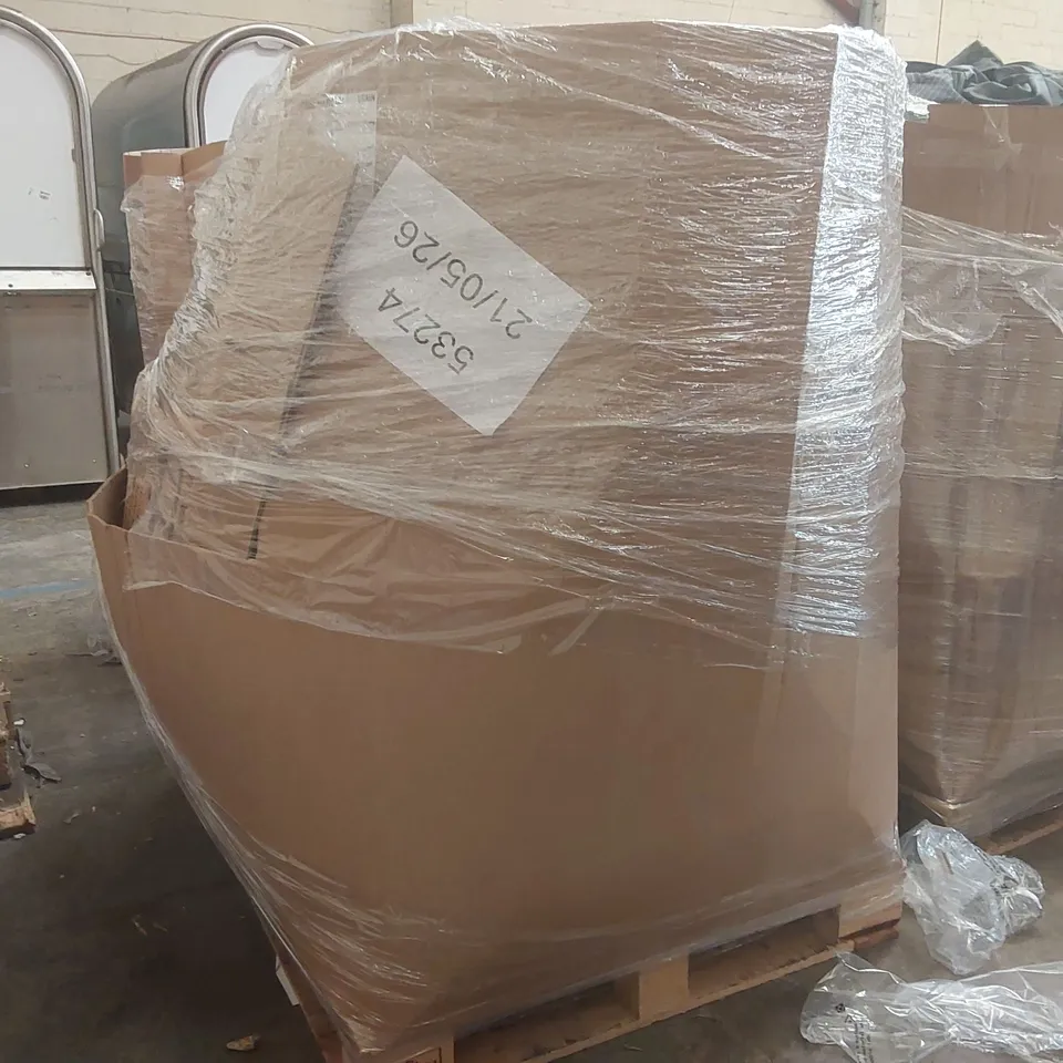 PALLET CONTAINING APPROXIMATELY 550x ASSORTED BRAND NEW DESIGNER CLOTHING ITEMS