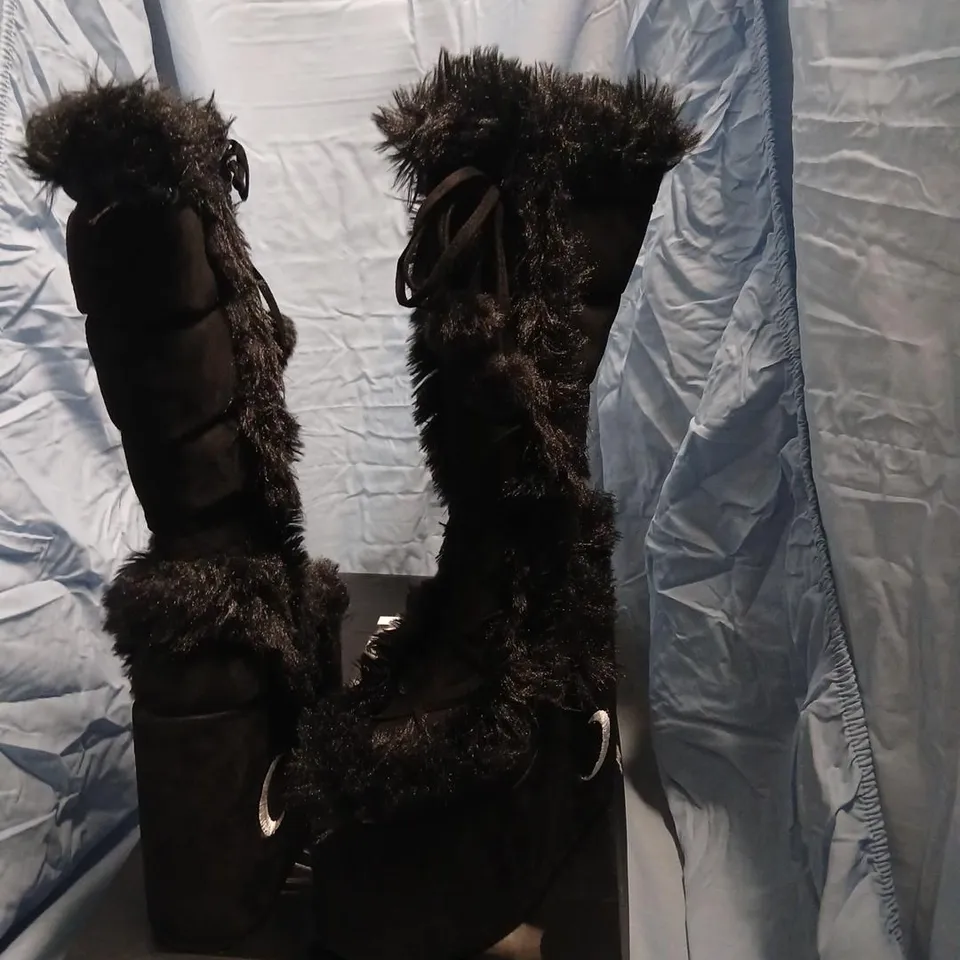 KOI X THE TWIGHLIGHT SAGA LA PUSH CRESCENT PLATFORM FAUX FUR LONG BOOTS - BLACK, UK6 (SN01)
