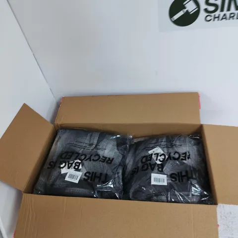 BOX OF APPROXIMATELY 10 ASSORTED CLOTHING ITEMS TO INCLUDE: BOXY OVERSHIRT XL