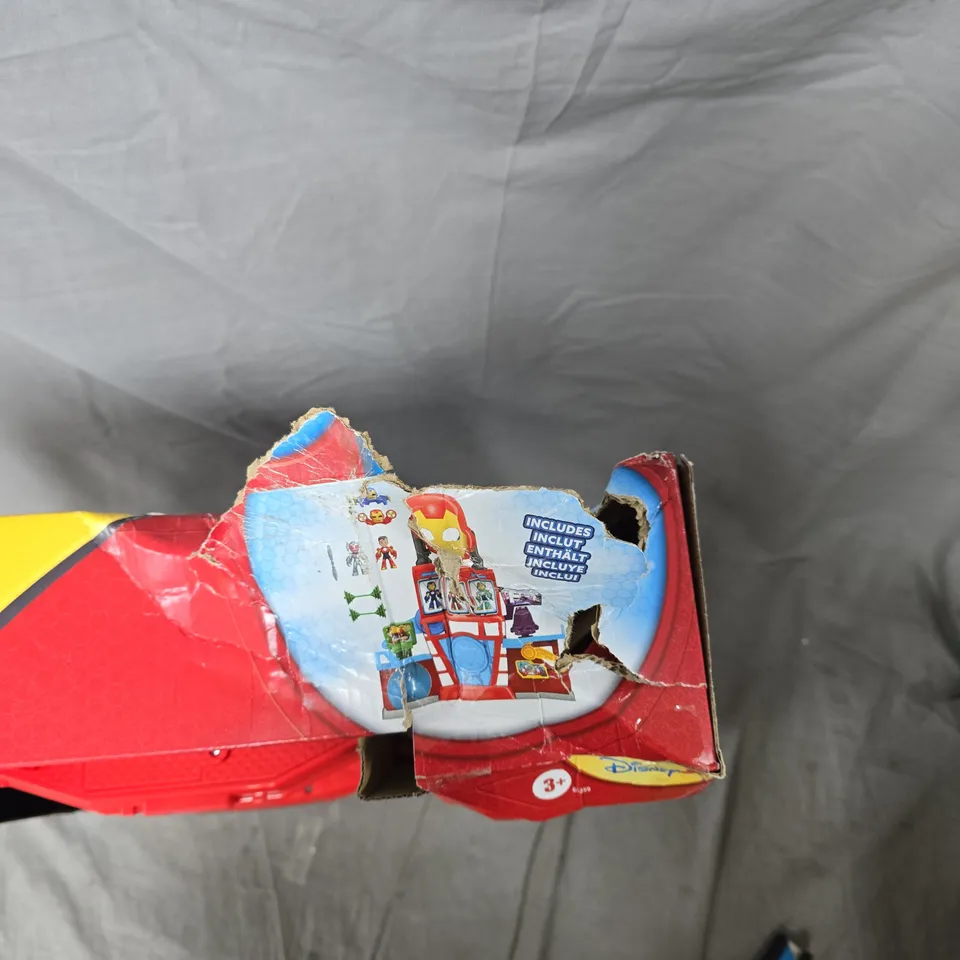 MARVEL IRON MAN - AWESOME FRIENDS PLAYSET BOXED (DAMAGED PACKAGING)