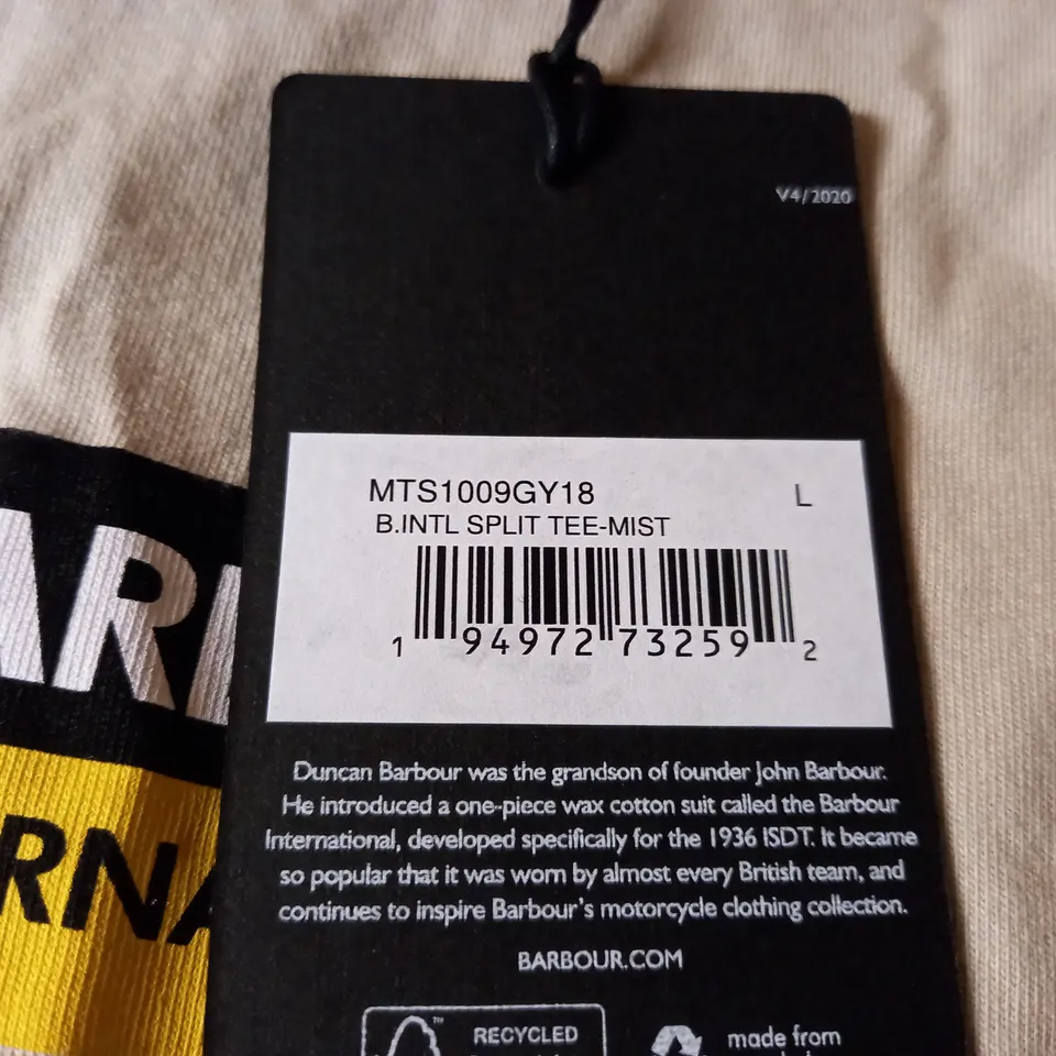 SET OF 2 BARBOUR TSHIRTS - CREAM SIZE L/XL