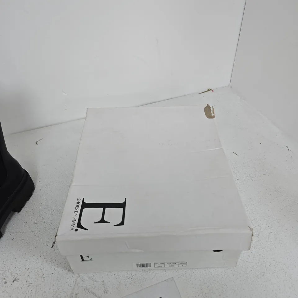 SHOES BY EMMA KASIA BLACK CHELSEA BOOTS – UK 8
