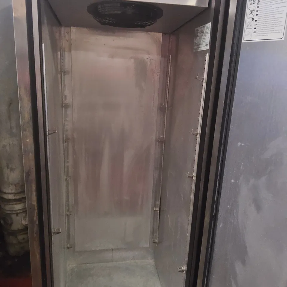 FOSTER TALL COMMERCIAL FRIDGE FSL 400L 