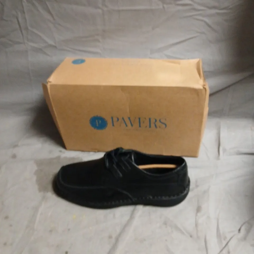 PAVERS MEN'S BLACK LEATHER SHOES - SIZE EUR 43