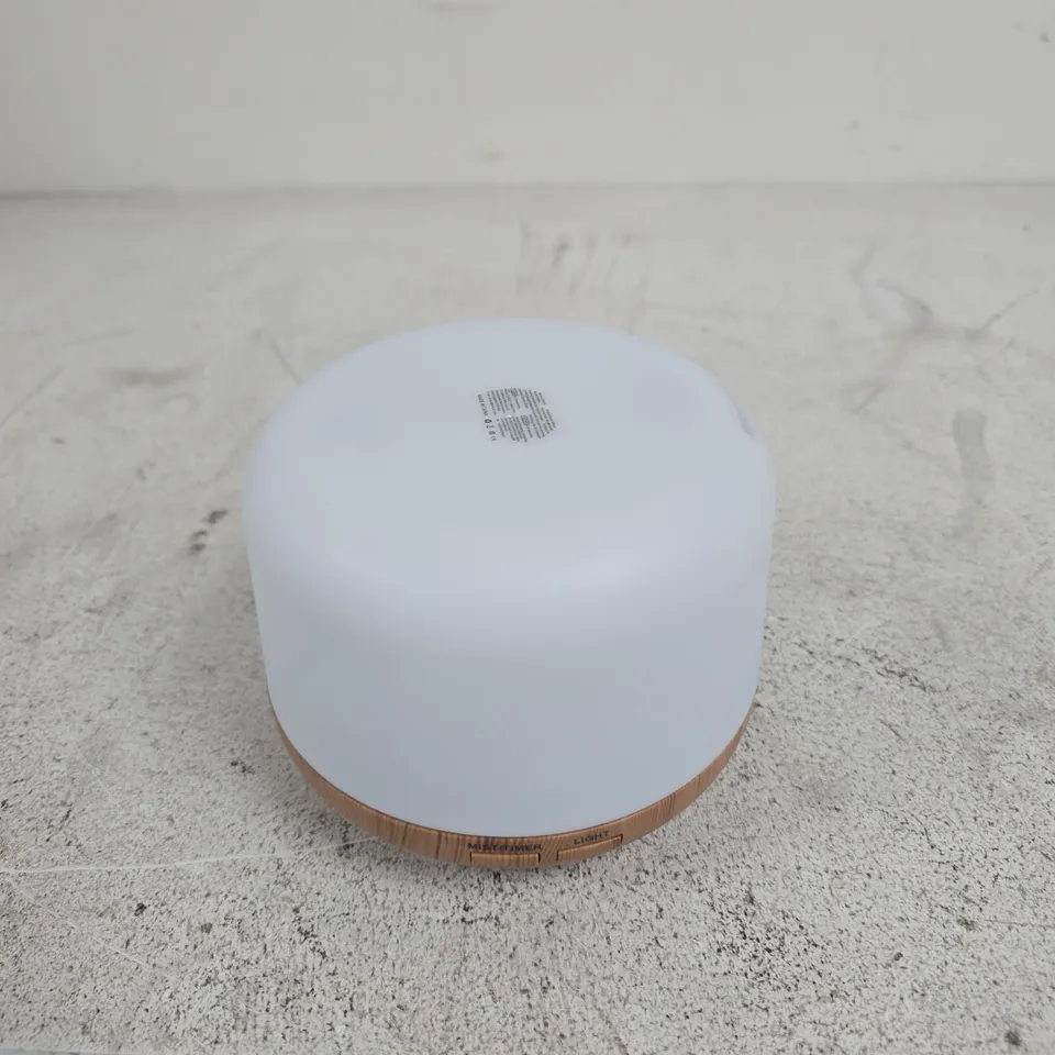 ESSENTIAL OIL DIFFUSER 300ML – WHITE WITH WOOD GRAIN BASE