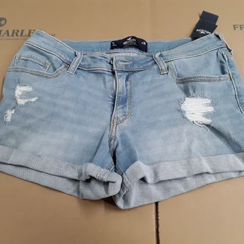 HOLLISTER LOW RISE DENIM SHORTS - W30