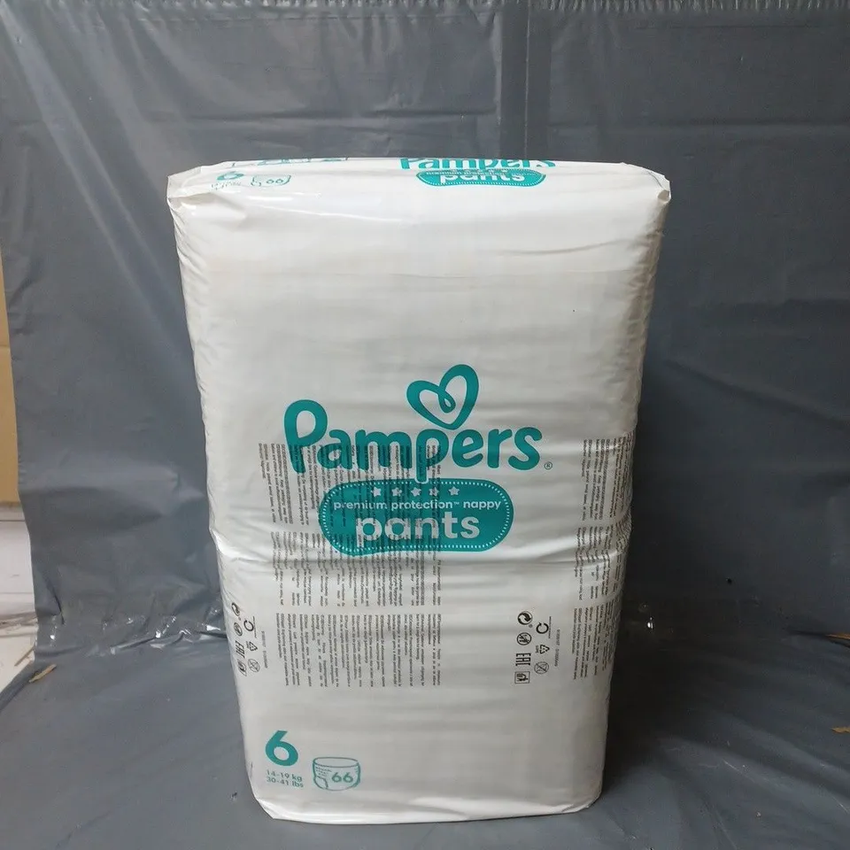LOT OF 2 PACKS OF PAMPERS NAPPY PANTS SIZE 6 14-19KG 66 PER PACK
