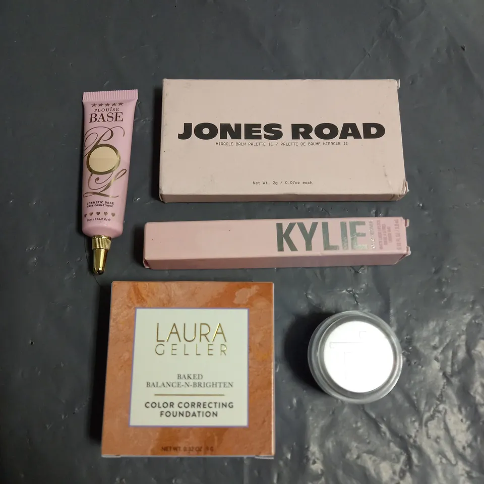 LOT OF 5 ASSORTED COSMETIC PRODUCTS TO INCLUDE - PLOUISE RUMOUR 02 COSMETIC BASE - KYLIE JENNER MATTE LIQUID LIPSTICK - JONES ROAD MIRACLE BALM PALETTE - ETC
