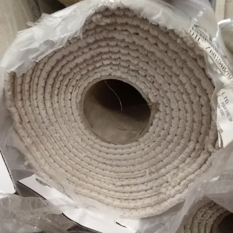 ROLL OF QUALITY DURHAM ALTERNATES - BOUCLE PORRIDGE CARPET // APPROX SIZE: 5 X 7.5m