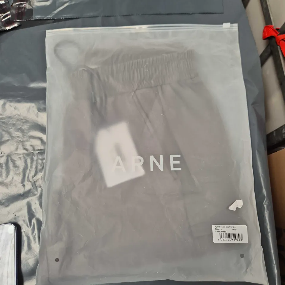 ARNE HYBRID CARGO SHORTS – GREY – UK SIZE L