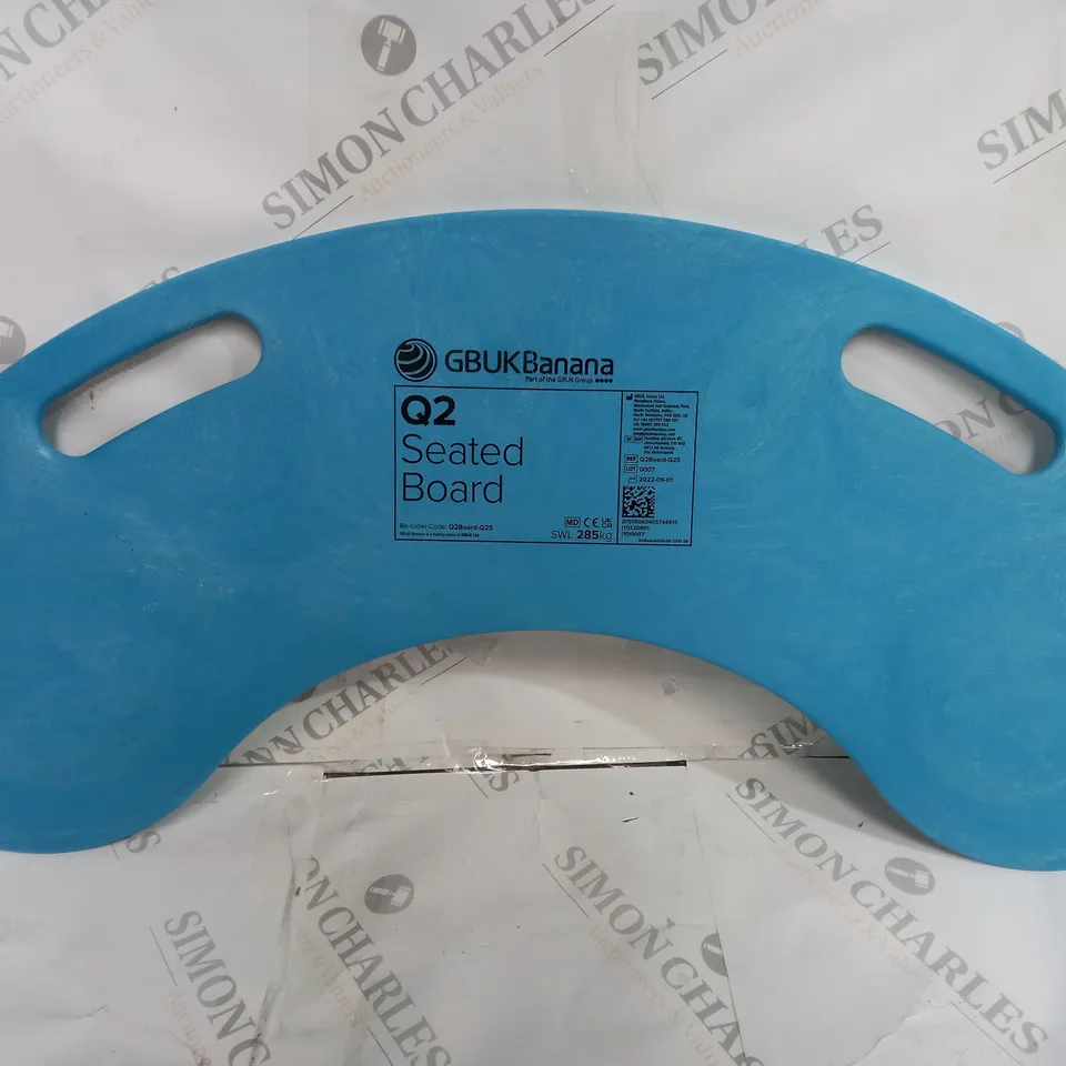 GBUK BANANA Q2 SEATED BOARD 